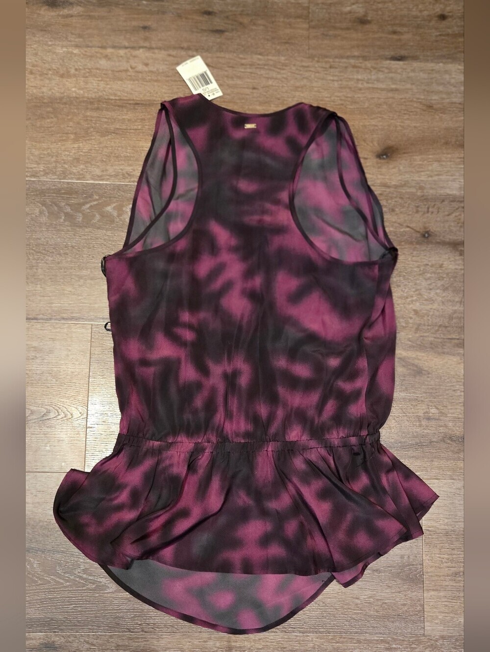 NWT Guess "Rouge Vintage Wine" Sleeveless Peplum Top - Picture 3 of 6